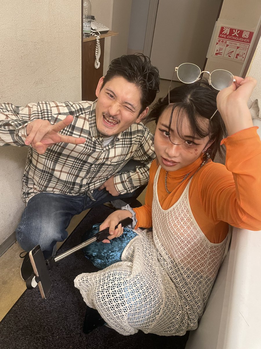 『 #何も何も』 #タイオン
 ご来場誠にありがとうございました！

すごく楽しく、暖かく過ごすことのできる現場でした。恋って書いてこころちゃん。
強かでいじらしくて大好きでした。
本当にOLの写真がありません。

また皆様の前に立てるように、
これからもよろしくお願いいたします。