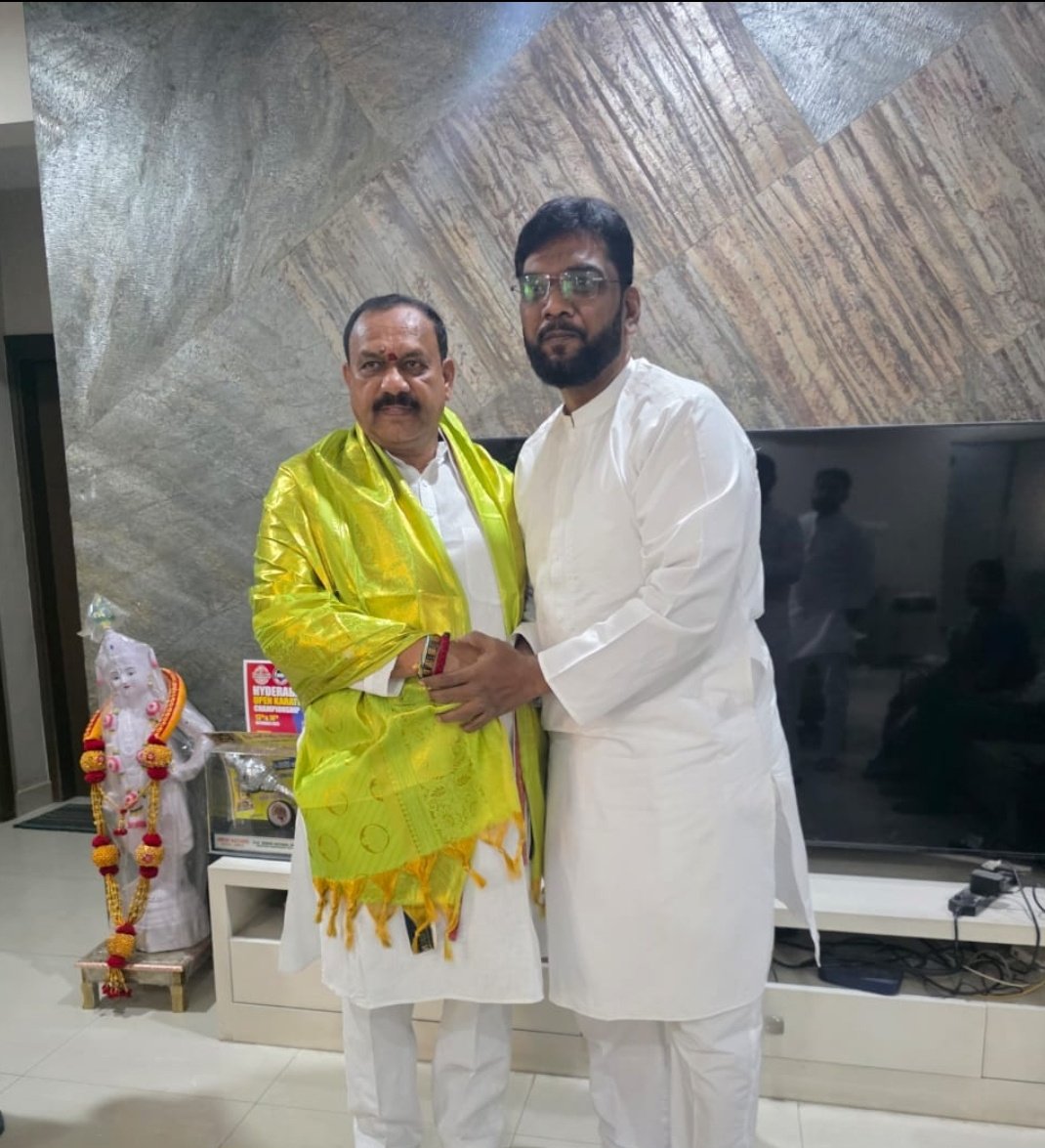I met the Telangana PCC President, <a href="/Bmaheshgoud6666/">Bomma Maheshkumar goud</a> Shri. Mahesh Kumar Goud Ji, today for a warm and constructive conversation. Grateful for his guidance and encouragement as I step into my new role  DCC President - Hyderabad.

Looking forward to working with renewed energy and