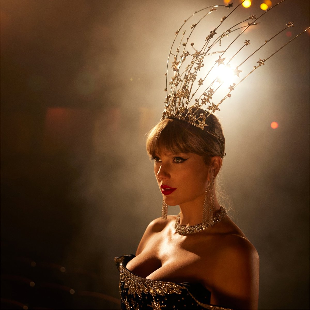 blessedswifty's tweet image. ‼️| @TaylorSwift13 makes HISTORY as the artist with the most #1’s in US Hot AC Radio!

— Surpassing Maroon 5 who previously held the record.