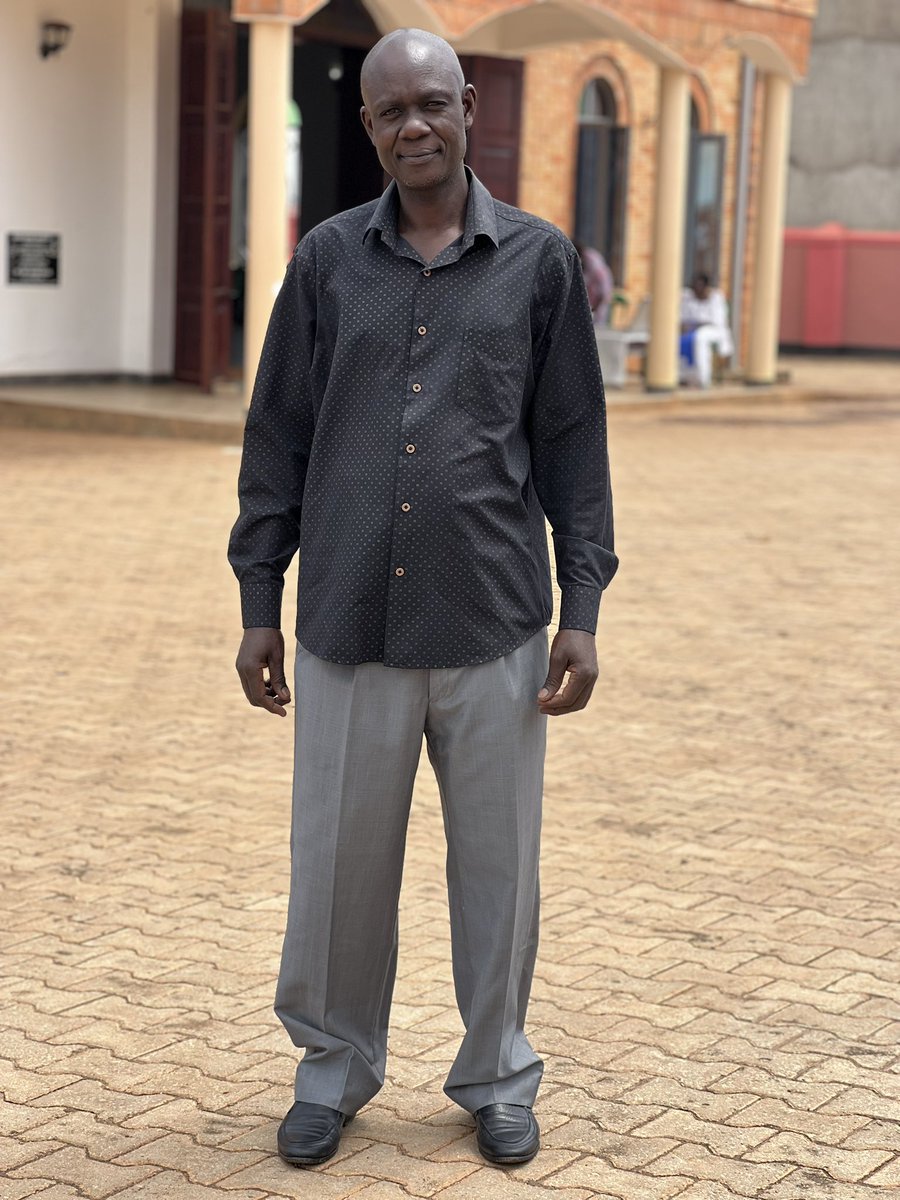 visuals_01's tweet photo. My Dad🫡🙏🤝 https://t.co/dPlJibM8jx