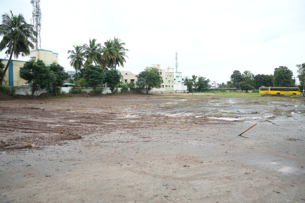 MMathiventhan's tweet image. #MyConstituency #Rasipuram #MiniStadium கழக தலைவர் மாண்புமிகு தமிழ்நாடு முதலமைச்சர் திரு. @mkstalin அவர்களின் ஆணைக்கிணங்க, மாண்புமிகு தமிழ்நாடு துணை முதலமைச்சர் அண்ணன் உயர்திரு. @Udhaystalin அவர்களின் "சட்டமன்ற தொகுதிக்கு ஒரு விளையாட்டு மைதானம்" என்ற கொள்கை முடிவின் அடிப்படையில்,