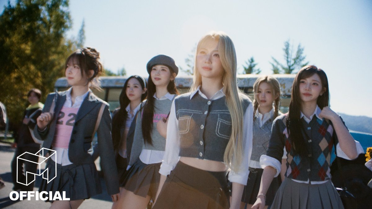 triplescosmos's tweet image. tripleS msnz
&amp;lt;Beyond Beauty&amp;gt;
2025.11.24 6PM KST

tripleS msnz zenith &apos;Q&amp;amp;A&apos; MV
🔗youtu.be/TvmLPQ7iBLQ

#tripleS #트리플에스 #トリプルS
#トリプルエス #トエス
#tripleS_msnz #Beyond_Beauty
#tripleS_zenith #QnA