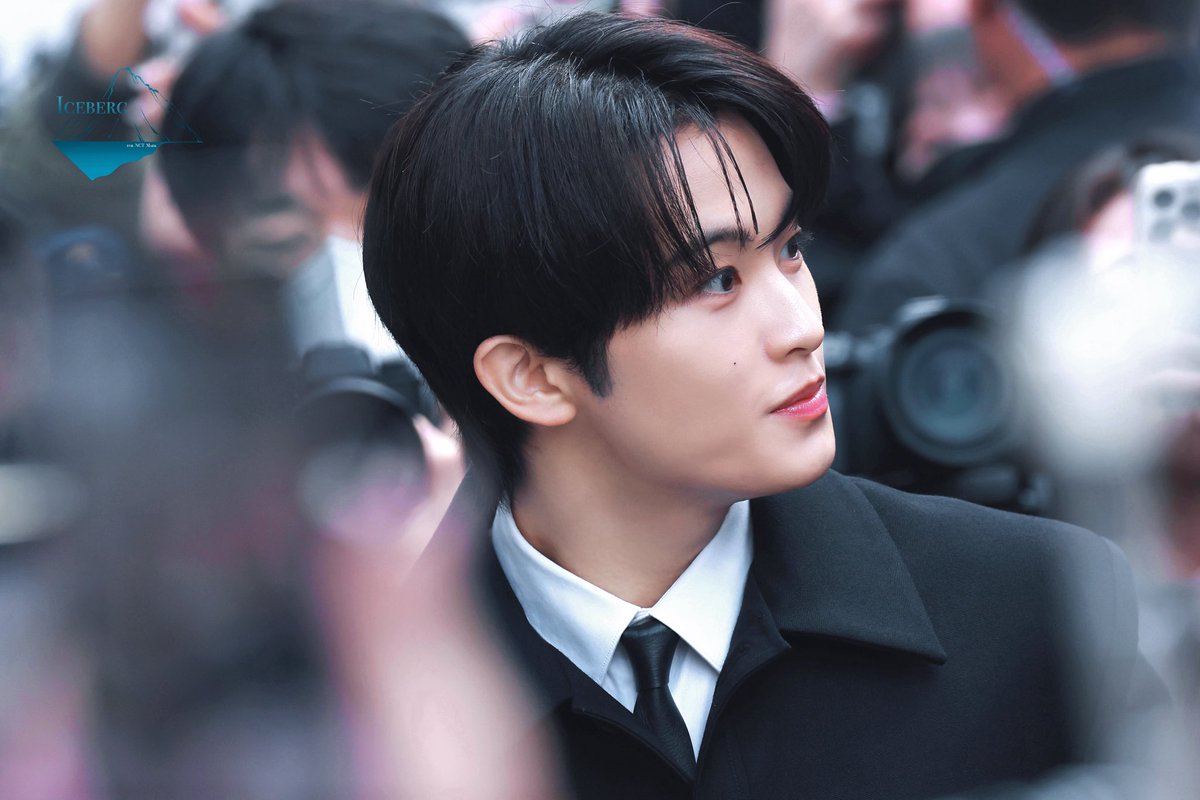 251124

#마크 #MARK
#NCT #NCTDREAM #NCT127