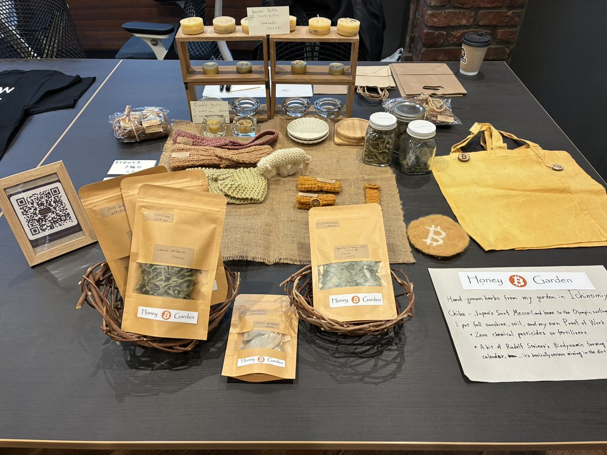 chippyblueberry's tweet image. 昨日は久々の出店。久々の再会、新しい出会い。沢山の収穫。楽しすぎた。ありがとうございました！
Yesterday was my first market in a while.Reunited with familiar faces, met new ones, and learned so much.I had an amazing time. Thank you all!
@TBB_EN @TBB_JP @TheBTCJapan 
#DevDay #BUIDL