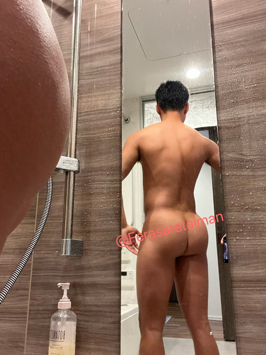 Ferasaretaiman's tweet photo. 風呂上がり🛀
優雅な午後😘 https://t.co/abEExmCeB2