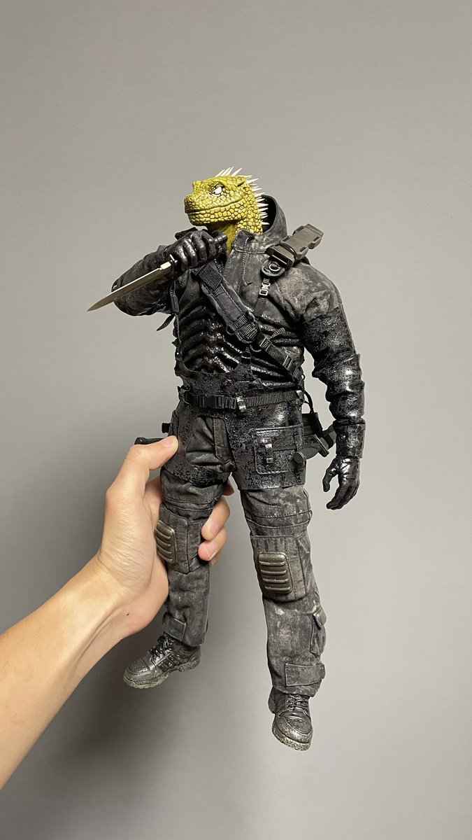 SilverNinja00's tweet photo. スリーゼロ ドロヘドロ 1/6カイマン 
こんな素晴らしいおもちゃが存在してええの？造形カッコよすぎだろ。 https://t.co/hzsbWhy8qL