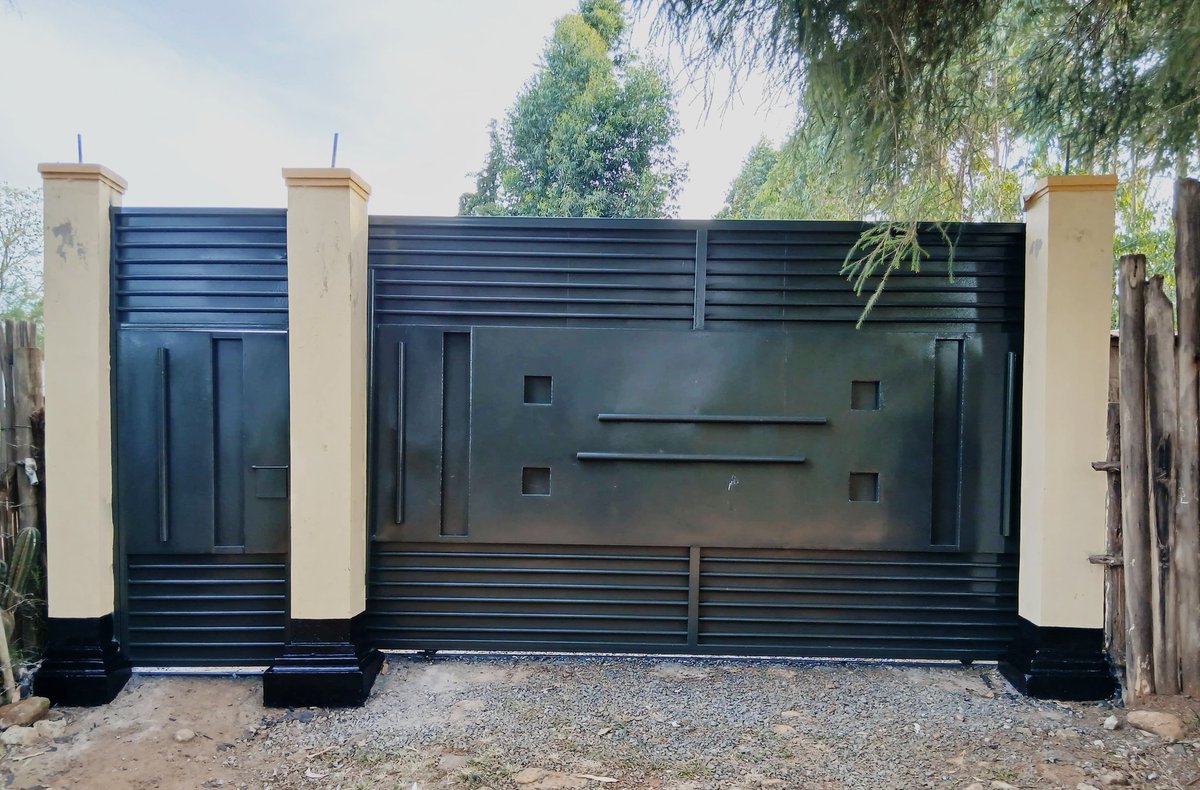 Mercynicky_'s tweet image. Who said gates must be boring??, here aesthetics meet security👌

@Chumafinest is running an end of the year sale on their sliding gates , going for 95k for both fabrication and installation. 

You can contact them on 0716621854  or visit their workshop at Zimmerman along the…