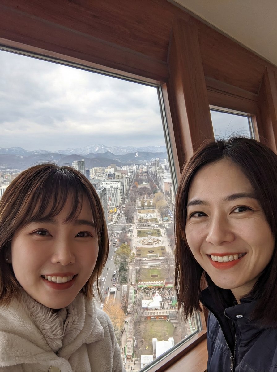 XylitorXe's tweet image. 札幌テレビ塔から見える大通公園🎵
ホワイトイルミネーションを見た場所です✨
ハンバーガーボーイズってはじめて知った
#さっぽろテレビ塔のうた