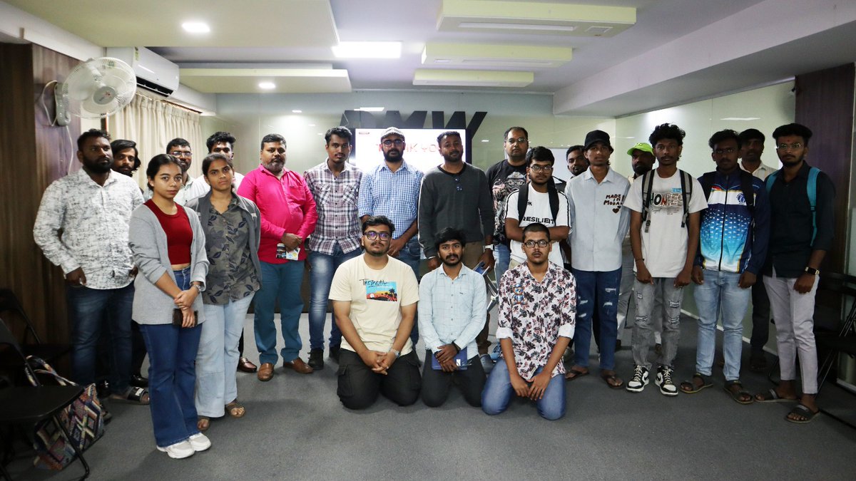 bigscreenacad's tweet image. A successful VFX workshop concluded this Saturday at Big Screen Studio - filled with creativity, precision, and inspiring learning moments. 🎞️✨
📞 9738397711
🌐 bigscreenstudio. academy
#VFXWorkshop #BigScreenStudio #CreativeEducation #DesignAndFilm #SkillDevelopment