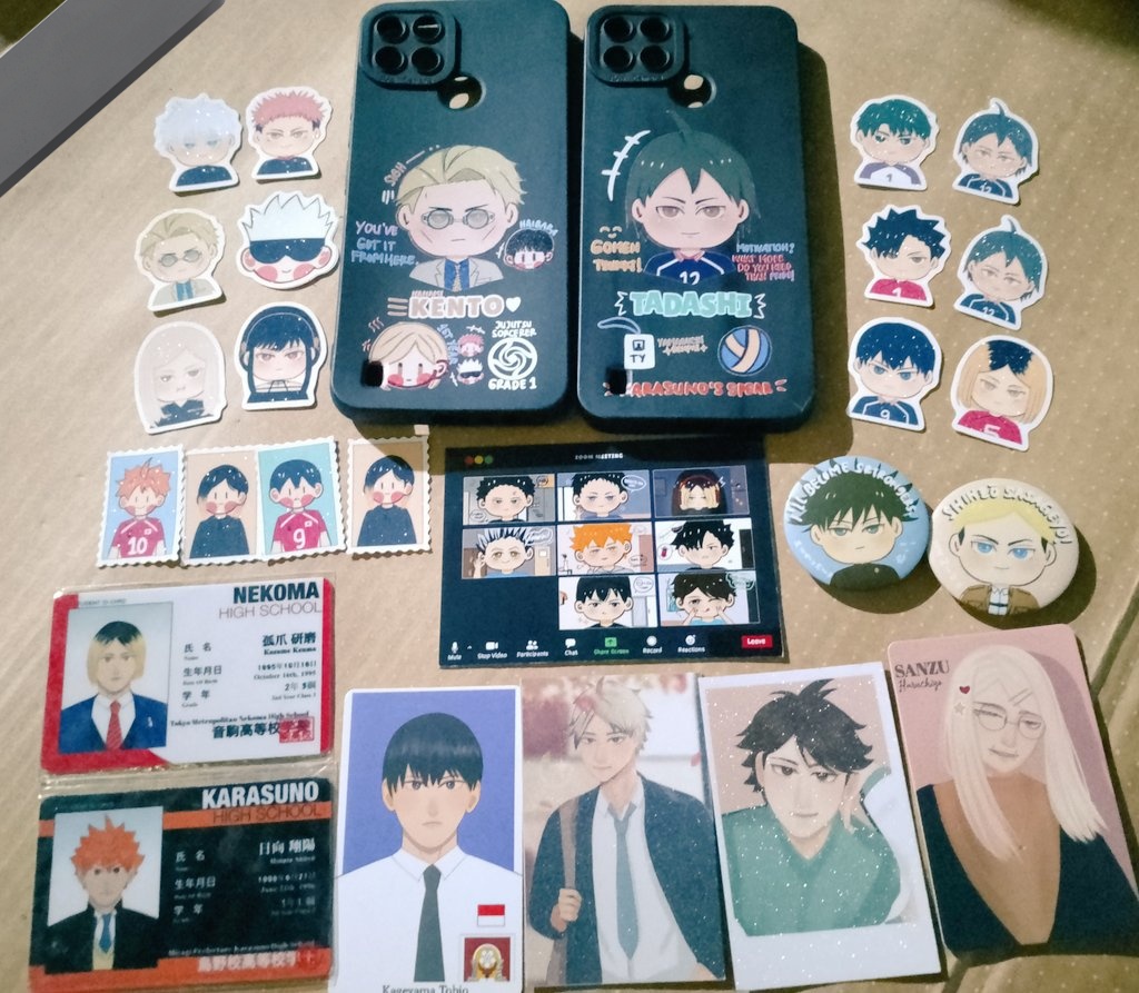 athalahubby's tweet photo. MY ORDER CAME IN AND THE FREEBIES?? HELLOOO I'M CRYING banyak bgt freebiesnya ga ekspek 😭💕 thank you sm for saving me from my bad day @0x0martid 🥺❤️ https://t.co/dXHlUjGTti