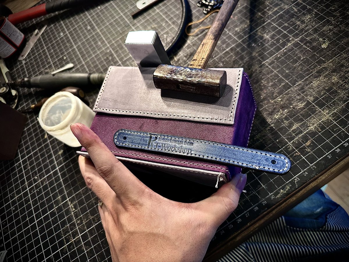 ブランドレザー系DB08 TEMPESTI TEXAS viola/SIBILLA Liscio marine