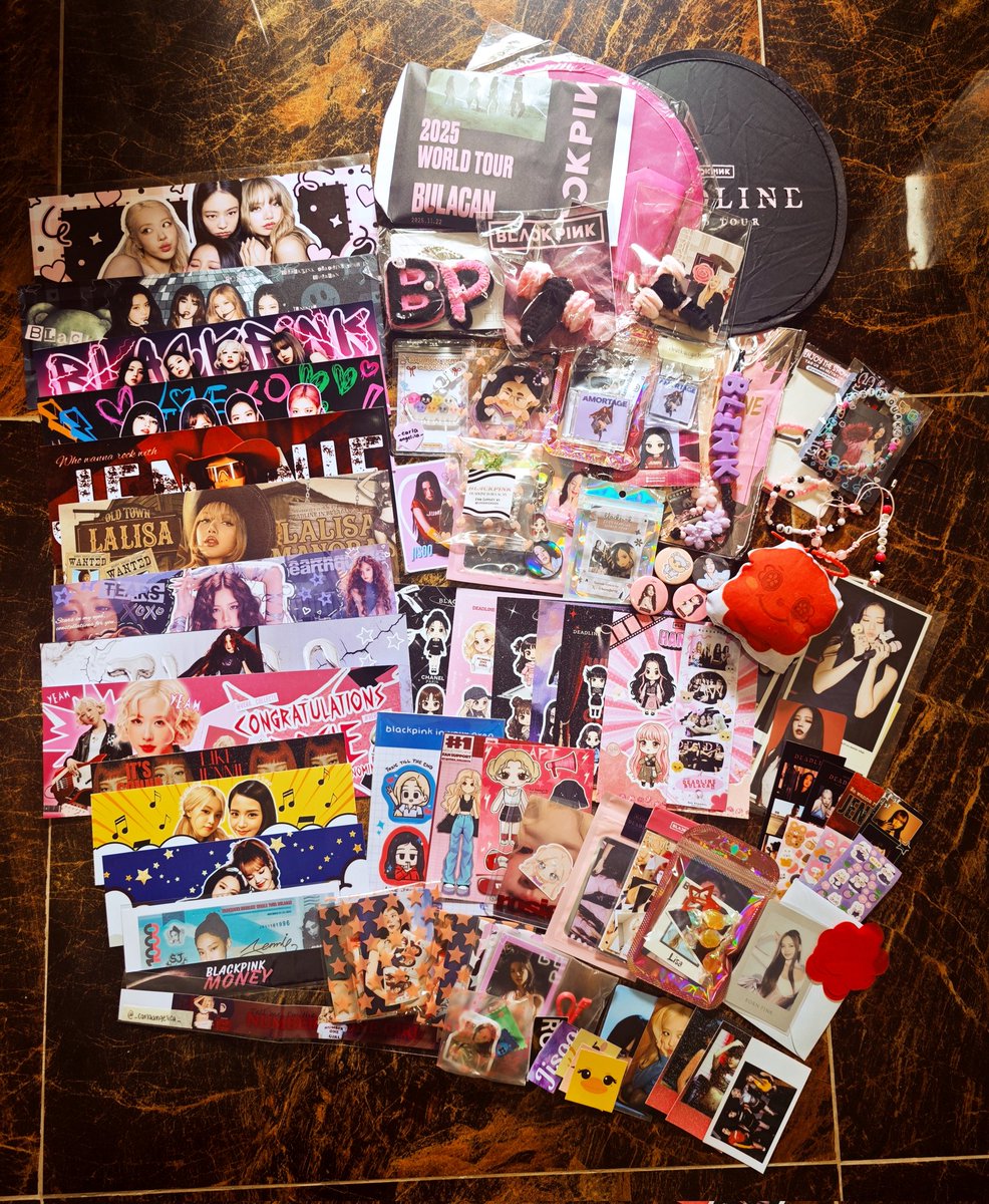 _carlaangelica_'s tweet image. Trades and Freebies from Day 1 &amp;amp; 2 💖

Thank you so much sa mga nakatrade and nagbigay ng freebies 🫶

Sorry hindi ko nameet/napuntahan ibang katrades ko, sobrang hina talaga ng data sa PH Arena 🥹

#DEADLINE_IN_BULACAN