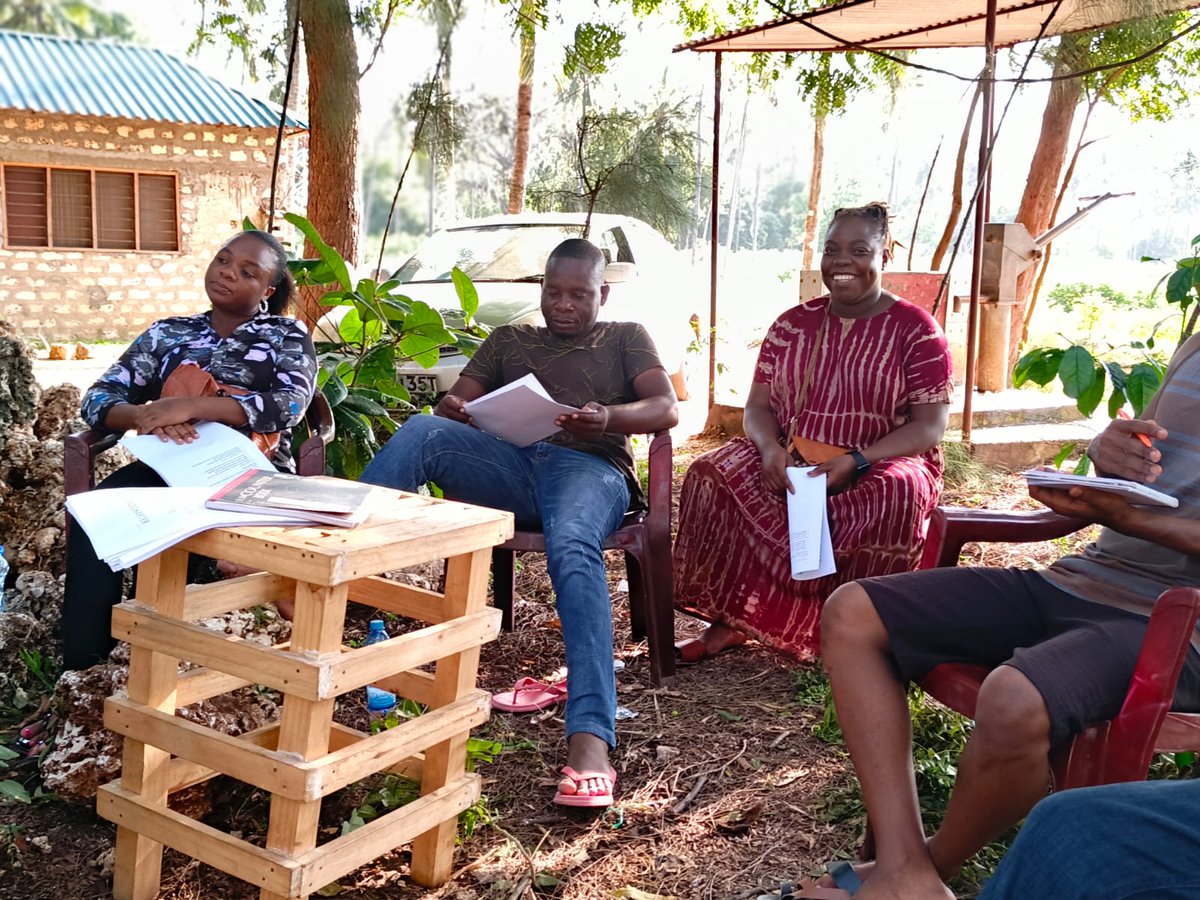 kyom003's tweet image. KYOM had a successful meeting where members took the time to review current projects, explore exciting upcoming initiatives, and adopt a new organizational structure to boost our impact.
#YouthOnTheMove #CommunityGrowth