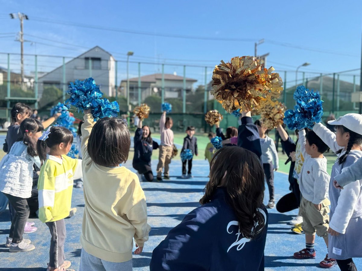 【活動報告🎾】

「東京グリーンヒルズスポーツフェスタ」 に
Seina,Ayumi,Ibuki,Risaが出演しました！

お越しくださった皆さま､
ありがとうございました✨

チア教室では子どもたちのキラキラ笑顔と
元気にパワーをもらいました☺️

またホームゲームでお会いしましょう！🌐

#アスフレ #Zgirls