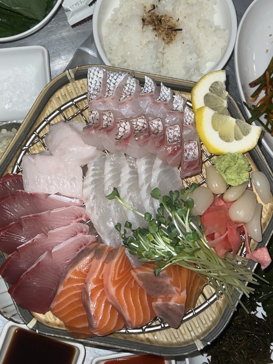 내일부터 중단합니다 이 행위....