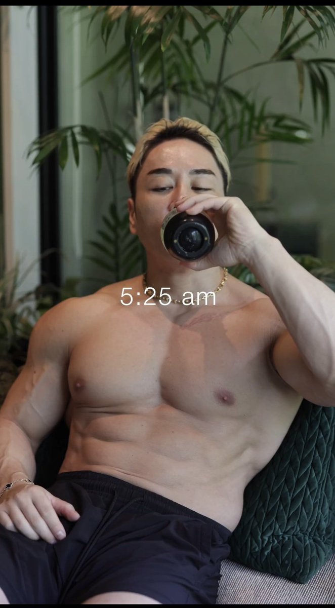 MobMomomomo's tweet image. 山澤さん思い浮かびました