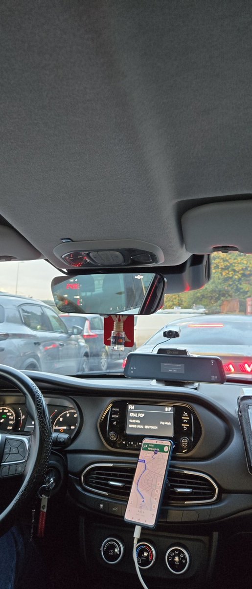 Takside dr randevusuna yetişmeye çalışıyoruz ve çalışma var 5 dk yolu kapatıyorum diyerek kapatabiliyor insanlar polis bile yokken <a href="/istanbul_EGM/">İstanbul Emniyet Müdürlüğü</a> <a href="/tuketicikonfed/">Tüketiciler Konfederasyonu</a>