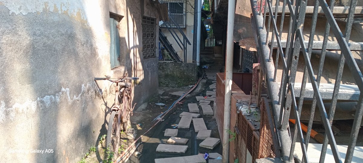 Why Bmc is scared of Domnic Chawl owner? No action inspite of several posts and reminders? What kind of governance is this <a href="/mybmcHealthDept/">MCGM Health Department</a> <a href="/mybmc/">माझी Mumbai, आपली BMC</a> <a href="/mybmcWardHE/">Ward HE BMC</a> <a href="/RaviDadaChavan/">Ravindra Chavan</a>