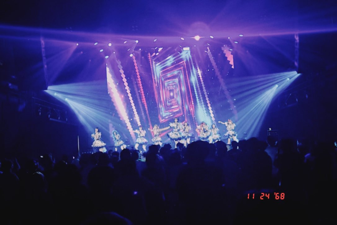 thebluethings's tweet image. การที่พาน้องไปต่างประเทศ มันคือการที่เราอยากให้คนรู้จักน้องเยอะขึ้น ได้โชว์ให้คนอื่นเห็นว่าเด็กพวกนี้มันเก่งนะ ได้เอาเพลงที่ตั้งใจแต่งตั้งใจทำไปโชว์ กับกวางโจวรอบนี้ภาพที่อยากเห็น สิ่งที่ควรจะเป็น คำว่าสปิริตไอดอลที่ฝันไว้ ลงตัวไปหมดทุกสิ่งอย่าง เหลือจะเชื่อกับประเทศจีนในหลายมิติ