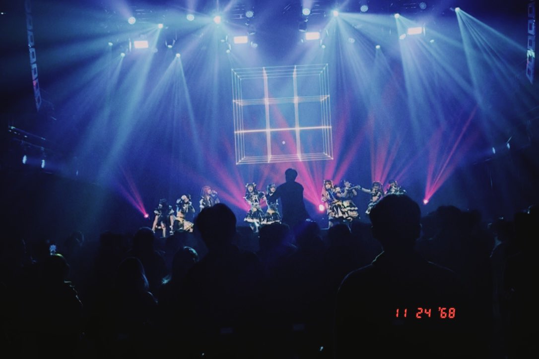 thebluethings's tweet image. การที่พาน้องไปต่างประเทศ มันคือการที่เราอยากให้คนรู้จักน้องเยอะขึ้น ได้โชว์ให้คนอื่นเห็นว่าเด็กพวกนี้มันเก่งนะ ได้เอาเพลงที่ตั้งใจแต่งตั้งใจทำไปโชว์ กับกวางโจวรอบนี้ภาพที่อยากเห็น สิ่งที่ควรจะเป็น คำว่าสปิริตไอดอลที่ฝันไว้ ลงตัวไปหมดทุกสิ่งอย่าง เหลือจะเชื่อกับประเทศจีนในหลายมิติ