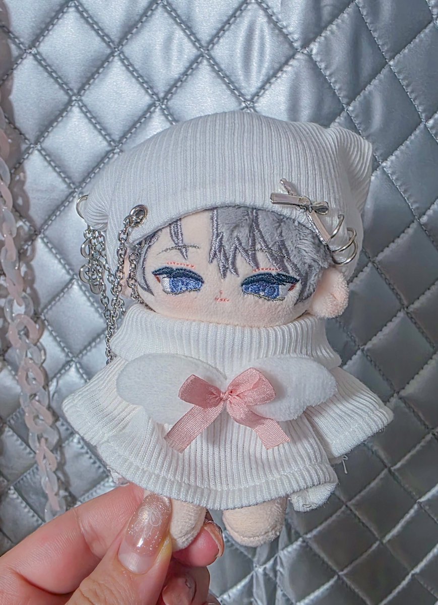 체키엔젤 🐶🤍
모자랑 의상 세트로 판매 예정이시래요!
수제작이라 더 겸디쁘띠 ㅠ_ㅠ 
👗 : <a href="/JJoGGoMi_H/">쪼꼬미 병원 (솜병원)</a>