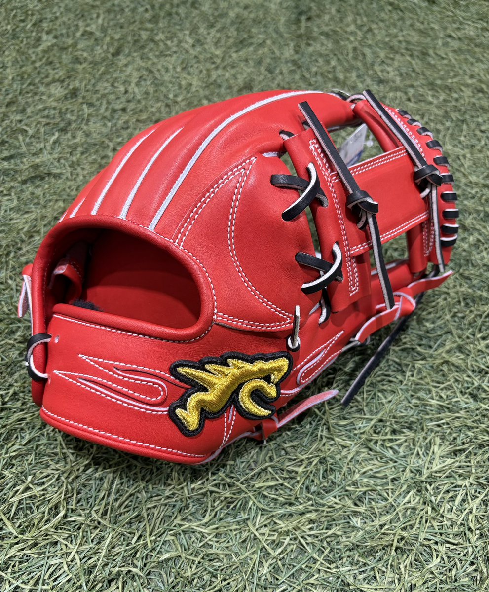 ryu硬式　専用出品 RYU硬式グラブ入荷しました🙌 配色はPオレンジxブラック🔥 仕上がり