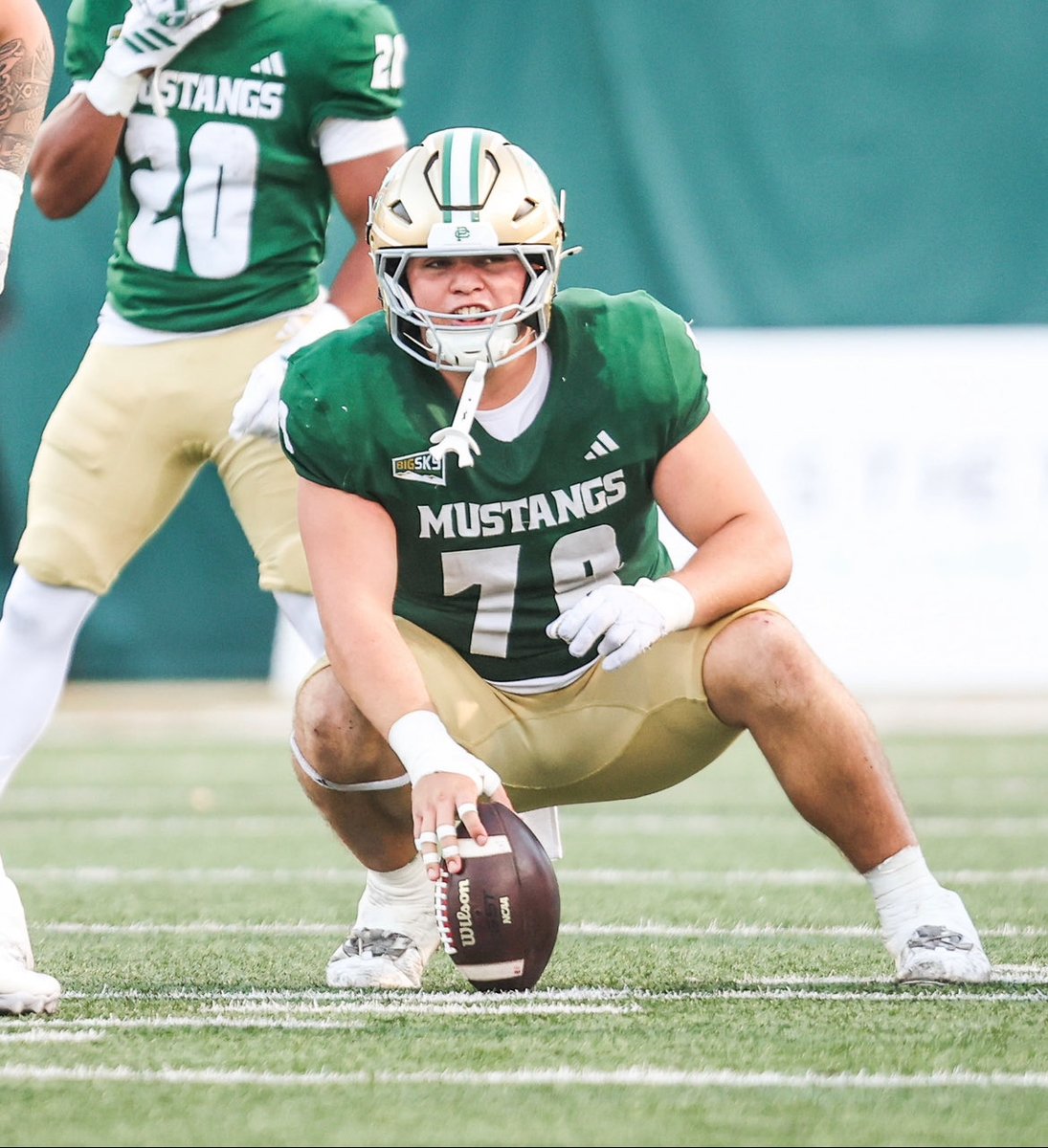 TheCFBNation's tweet image. Cal Poly OL Racin Delgatty Has Announced He Will Enter The Transfer Portal

Delgatty Has Played In 1,316 Snaps Allowing Only 1 Sack &amp;amp; 2 QB Hits Over The Past 3 Seasons For The Mustangs

#GoCFB #CollegeFootball #CalPoly @RacinDelgatty #RideHigh #TheClimb
