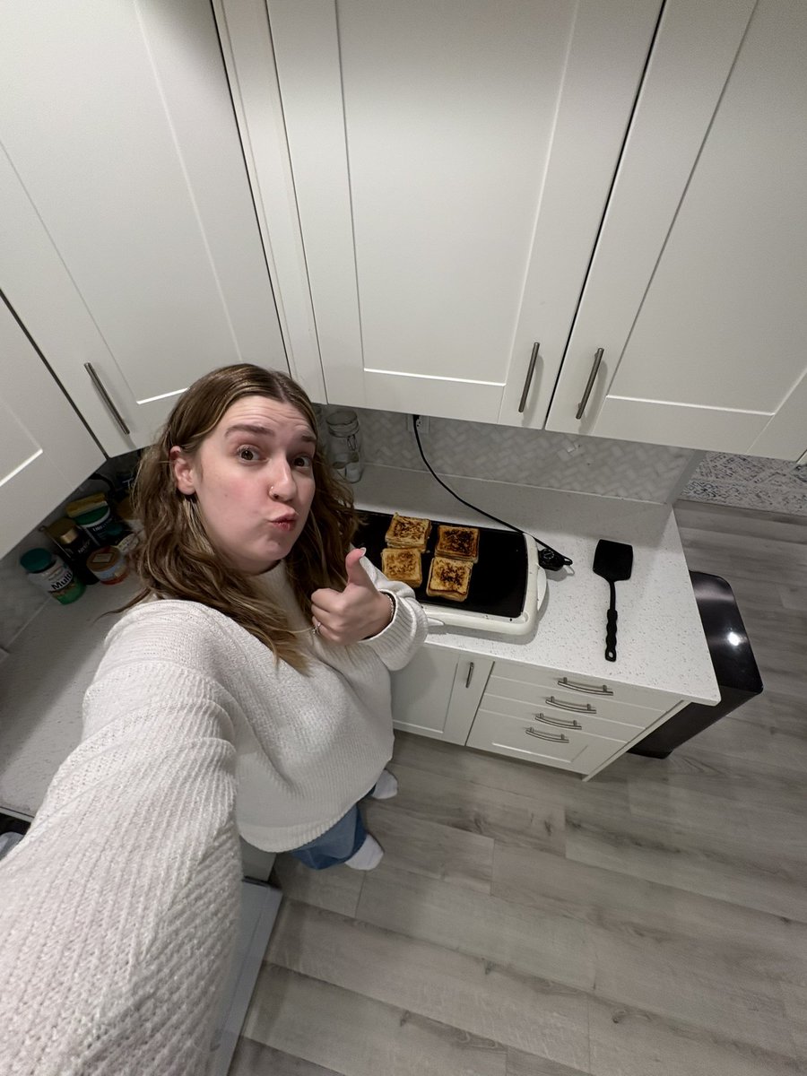 hailey ⁴⊬★🪩🎱 tweet media