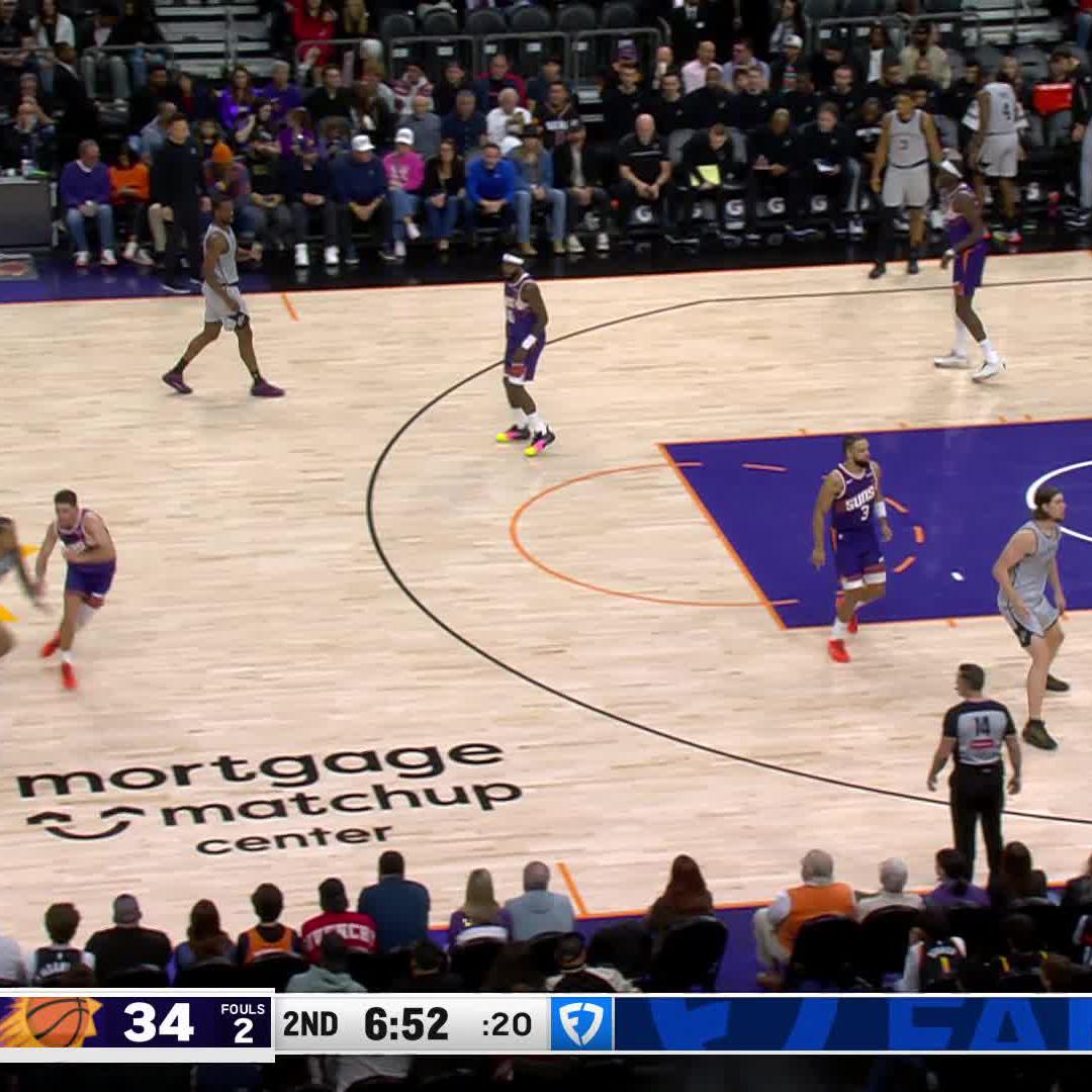 Jeremy gettin' 🆙

📺 @FanDuelSN_SW 