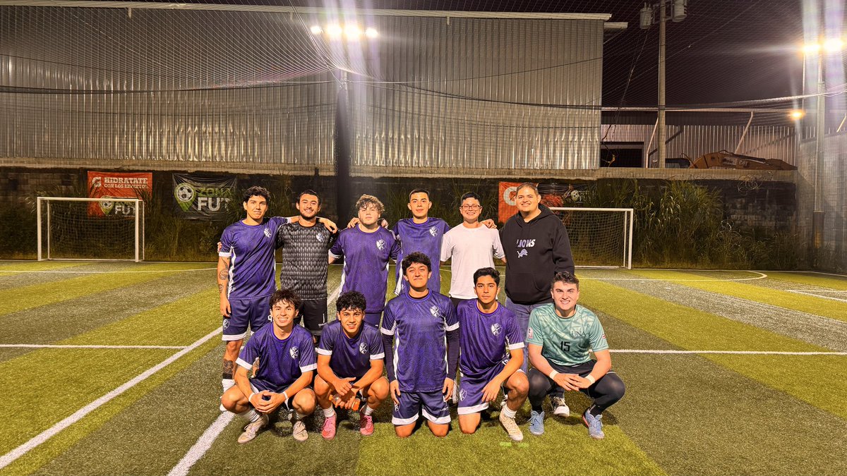 VICTORIA CARTAGINEX💙🤍