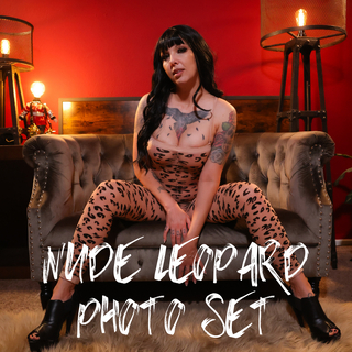 ServeVon's tweet photo. I just added a new photoset! "Leopard Nylon Nude Photo Set" to APClips! Check it out: https://t.co/4kKquzN0Ko #apclips https://t.co/T1T8hOfu5G