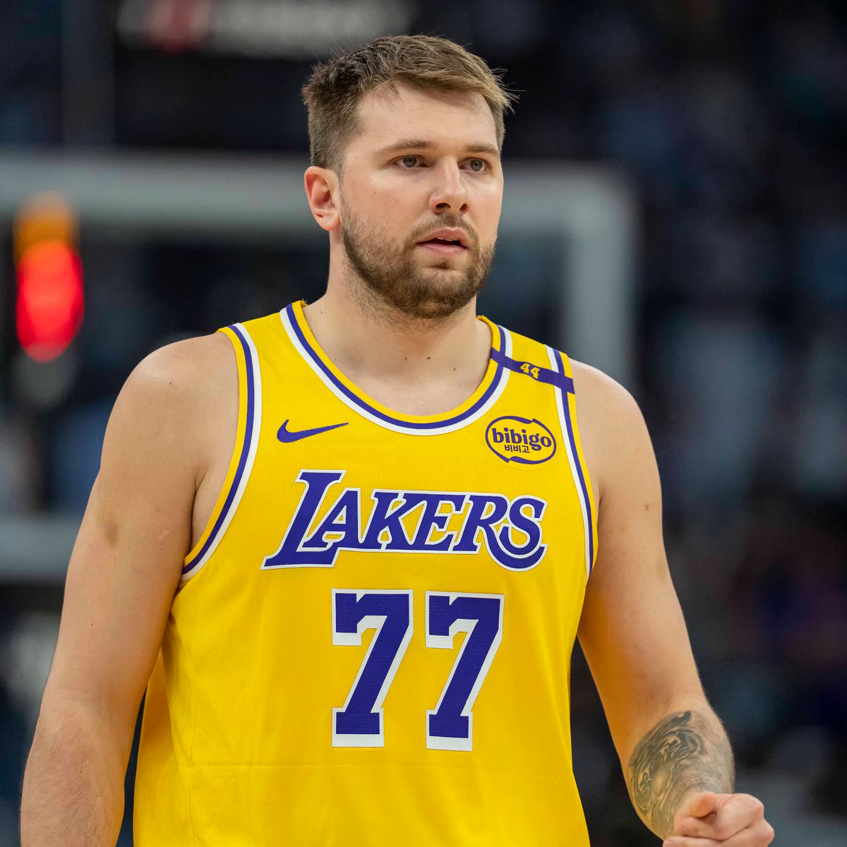 LakeShowYo's tweet image. RT IF YOU LOVE LUKA DONCIC 💜💛