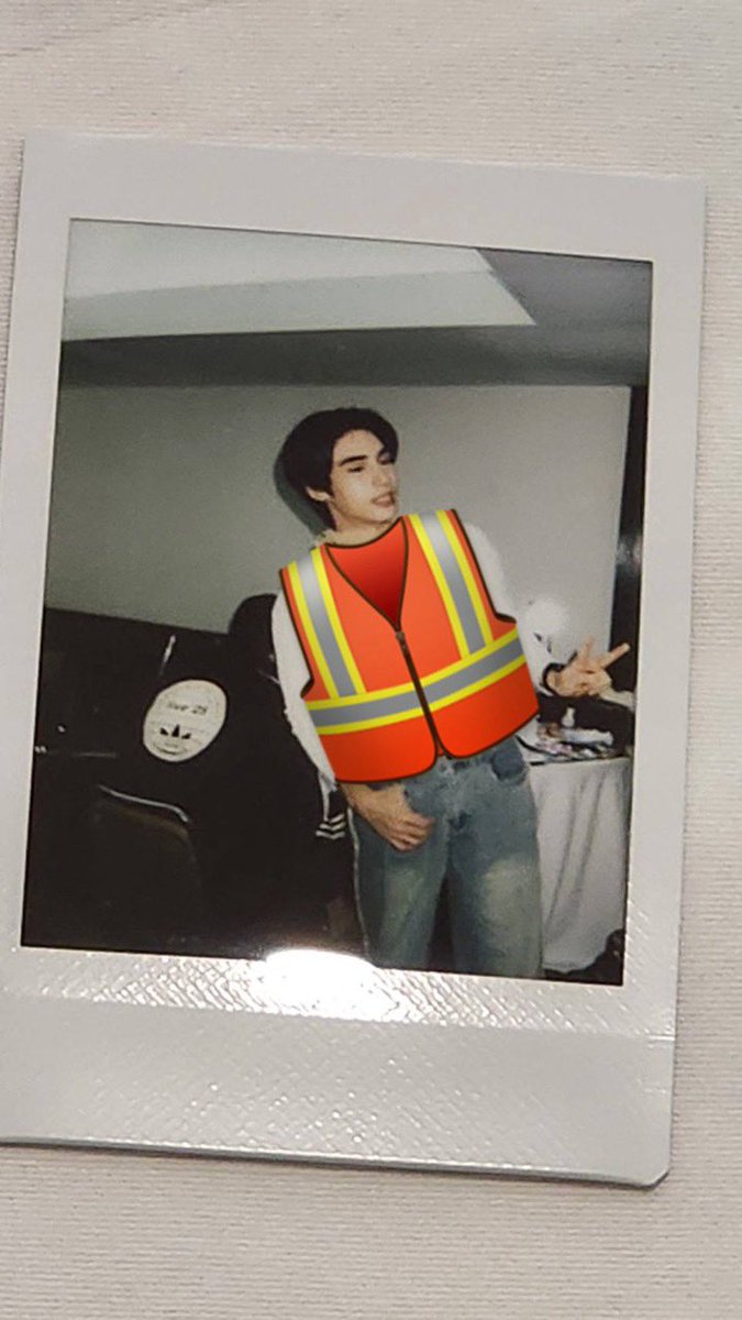 Uplightmylife's tweet image. Morning ครับบ
สวัสดีวันจันทร์ สดใส อากาศดี มีความสุข
คนเดินทางกลับไทยก็เดินทางปลอดภัย คนอยู่ไทยก็ซ้อมมีตถนอมร่างด้วยนะ ☺️☺️☺️🧥🧣🧤❄️🧦

#UpPoom #uppoompat #poompps #อัพภูมิ