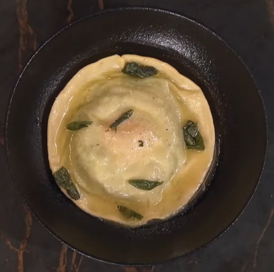 chismepicante12's tweet image. 🧑🏻‍🍳 RAVIOLON DE: CACHETE SIERRA 

#MasterChefCelebrity #MasterChef #MasterChefCelebrityAr  #MasterChefArgentina #Telefe #LAM