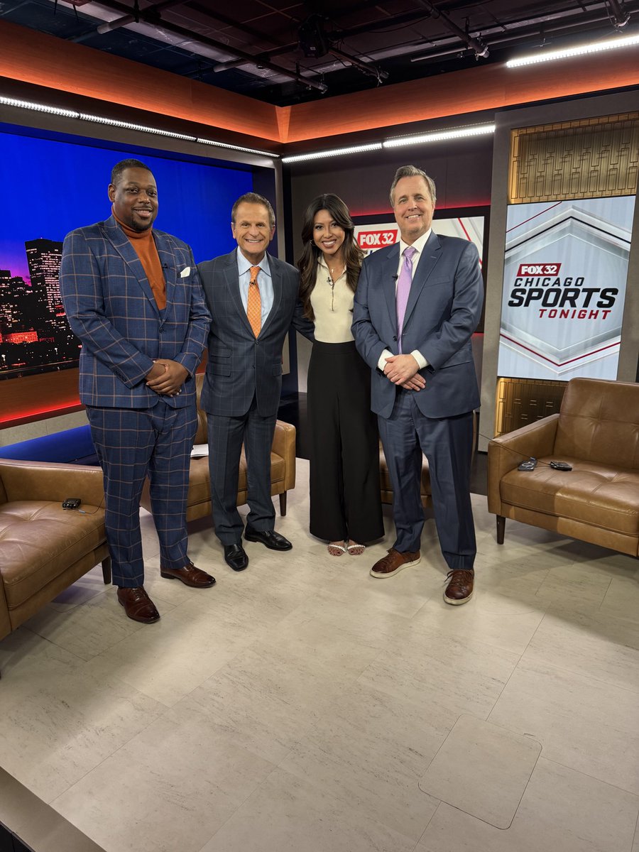 Chicago Sports Tonight 10pm Fox 32 &amp; Fox 32 YouTube channel 10:30pm.  #Bears win, Ben Johnson locker room speech, will Jaylon Johnson &amp; Kyler Gordon play vs. #Eagles &amp; will anyone beat #OhioState or #NotreDame? <a href="/HerbHoward411/">Herb Howard</a> <a href="/markgrotesports/">Mark Grote</a> <a href="/ttinanguyen/">Tina Nguyen</a>  <a href="/fox32news/">FOX 32 News</a> <a href="/fox32sports/">FOX 32 Sports</a>