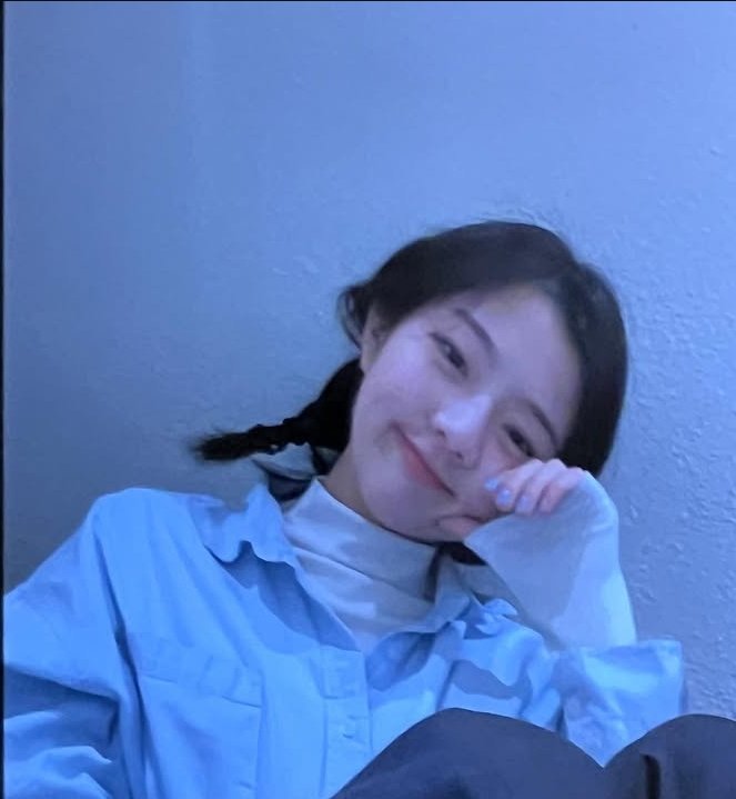 padupuan's tweet image. 📍 𝑷𝒂𝒖𝒍 𝒍𝒆 𝑪𝒂𝒇𝒆, 𝑪𝒊𝒍𝒂𝒏𝒅𝒂𝒌 𝒕𝒐𝒘𝒏 𝒔𝒒𝒖𝒂𝒓𝒆. 

Waiting for photoshoot schedule, with a cup of iced coffe and a slice of cheescake. Heheh ayooo tebak majalahnya apa?