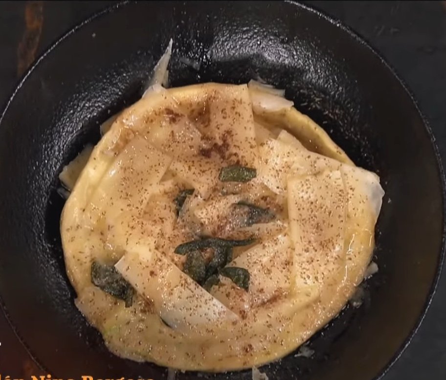 chismepicante12's tweet image. 🧑🏻‍🍳 RAVIOLON DE: @Ianlucasok

#MasterChefCelebrity #MasterChef #MasterChefCelebrityAr  #MasterChefArgentina #Telefe #LAM