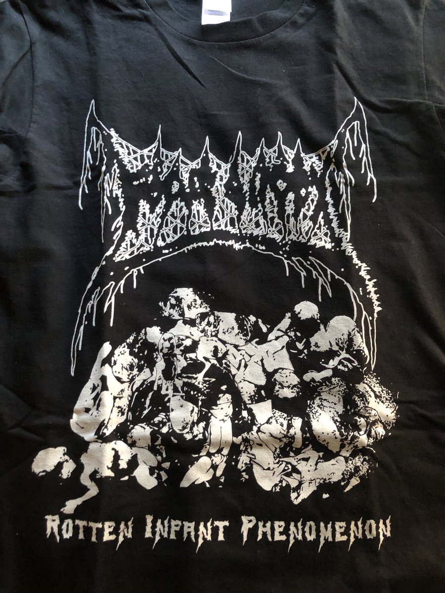 tosu10c's tweet image. 今日の浅草デスフェスト後夜祭はFETUS SLICERのTシャツで。
台湾遊びに行ったときにAOHENのVargくんから直接購入したやつです。