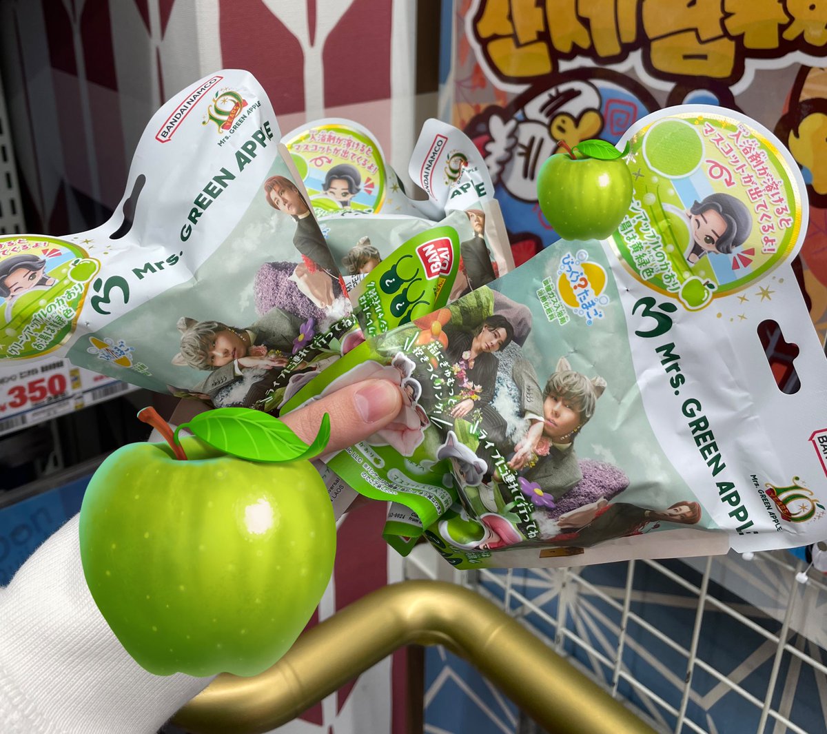 Mrs. GREEN APPLE まとめ売り Mrs. GREEN APPLE グッズ まとめ売り (おまけ付き) - メルカリ