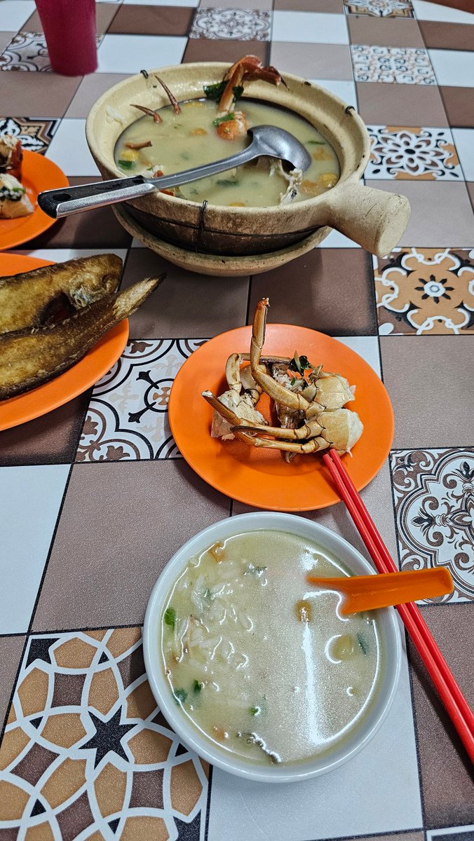 joey&sim tweet media