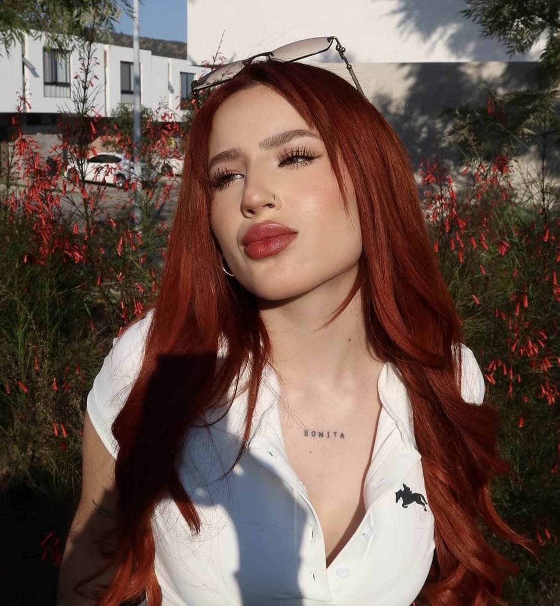 Karla65993's tweet photo. @Patronas_team @sociali_teen SOCIALITEEN X FER DURÁN 👑
La patrona tiene que llevarse los dos premios ✨
#influencerdelaño #fandomdelaño https://t.co/REqDLOpwkf