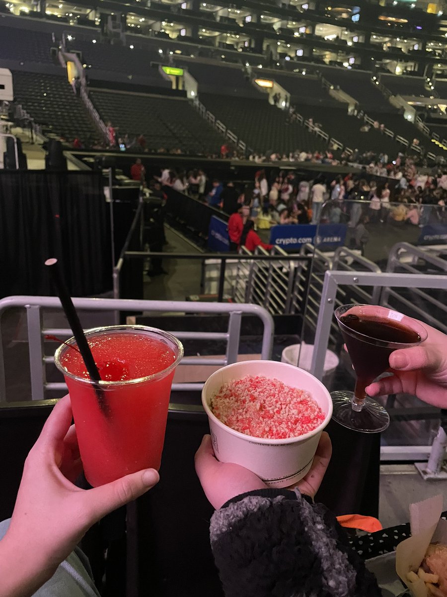 CANT BREATHE #LAShortnSweet <a href="/TeamSabrina/">Team Sabrina 🐾</a>