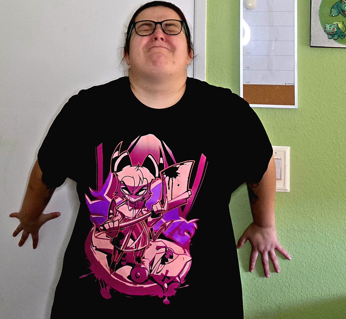 JmSpyro's tweet image. At least I&apos;ll enjoy Hewy Louis and the News before I get axed 😨😬 #HelluvaBoss #CrimsonNolastname #SharkRobot