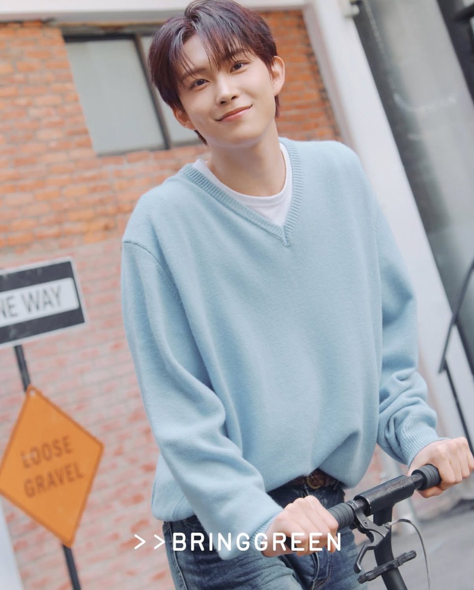 Geotwoo's tweet image. Guess who’s debuting fully moisturized?