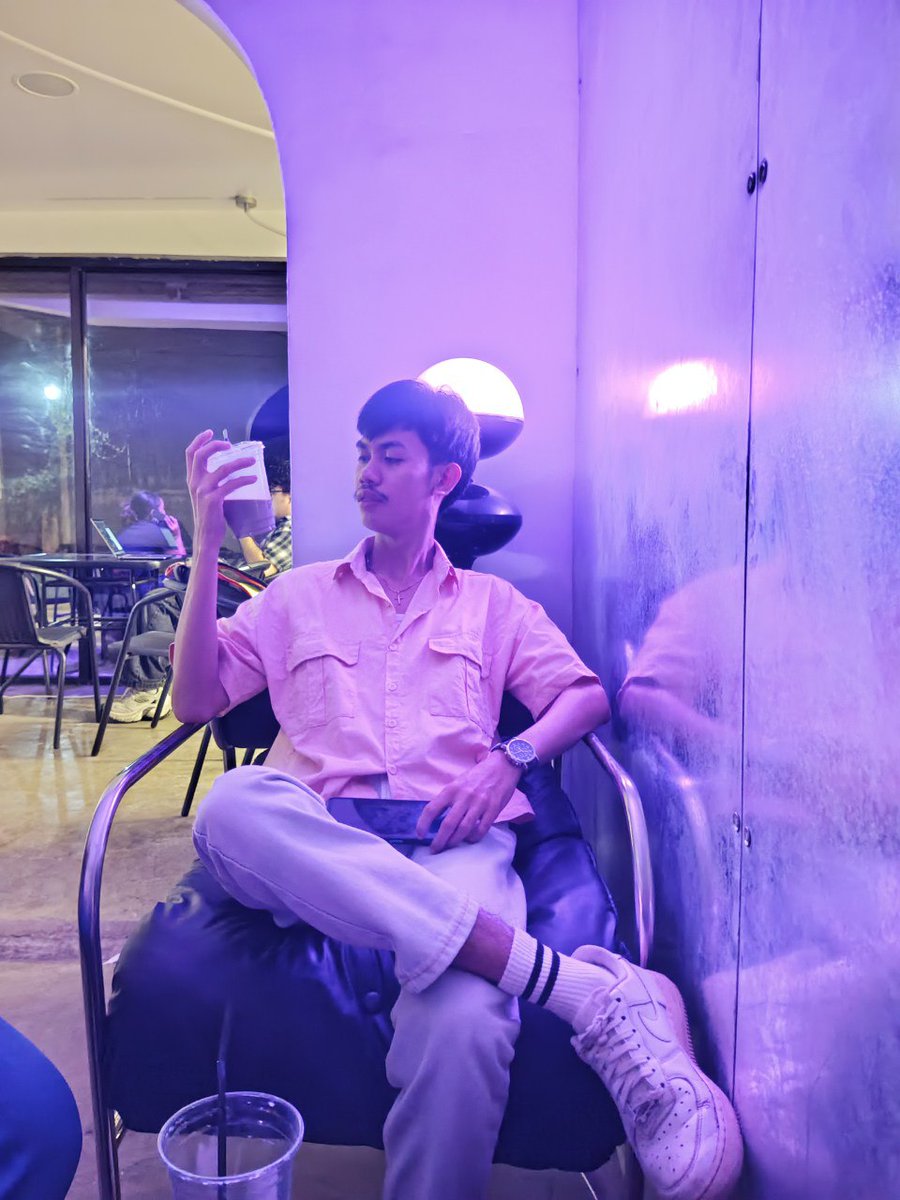 jrcbelanio's tweet photo. A man in soft pink🩷🌷🌸 https://t.co/vEDRTA6aAh