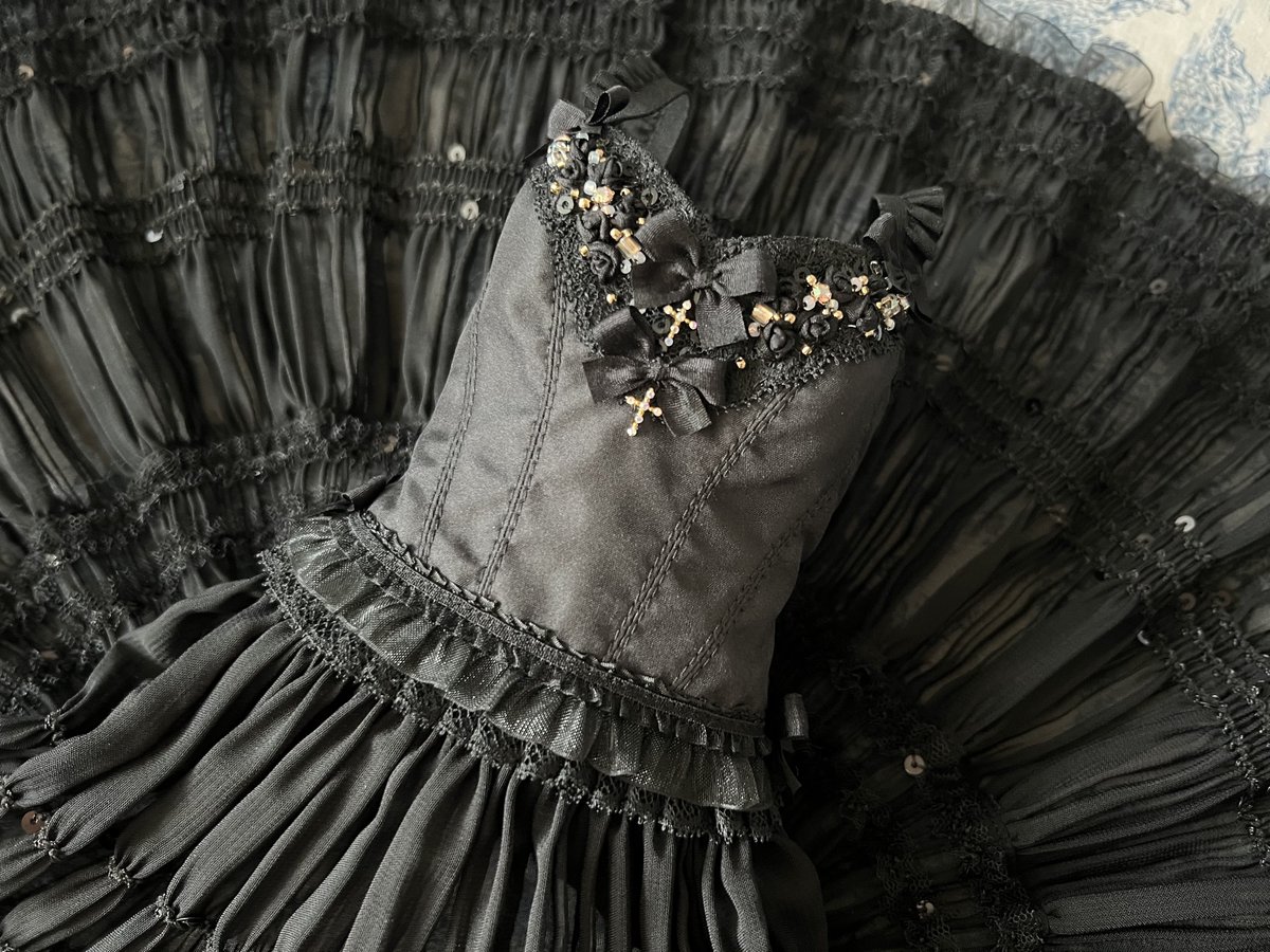 LPM948's tweet image. 오랜만에 선주문 의상 준비중이에요🥰 sdgr 소녀용 드레스와 sd 소년용 의상이구 다음주쯤 업뎃 예정입니당 * ⋆⁺₊⋆ ᰔᩚ