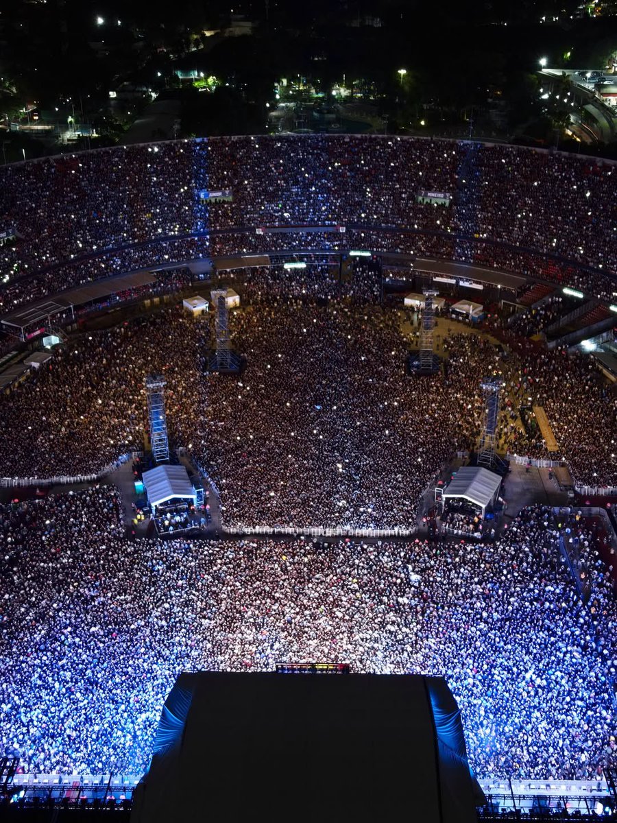 ACABOU! Com última noite para mais de 70 mil pessoas, OASIS encerra uma das maiores turnês do ano com a Live’25, em São Paulo, no estádio do MorumBIS. 🇧🇷

📸 <a href="/willkhalifaman/">will</a>