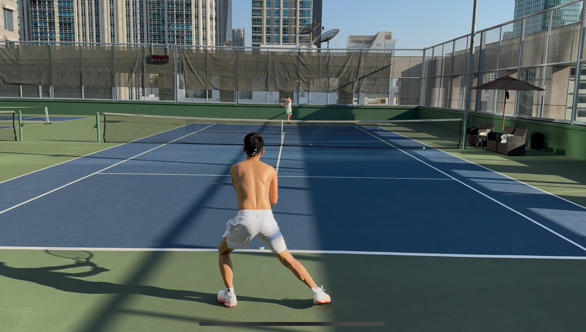 周四感恩节-北京找被

自回国后一直发的是自己做被的视频，确实北京优质的主不少，也约了不少，导致不少人以为我是纯被. 

但其实本小主做主，而且自我感觉做的不错. 是因为自己被打过，才能体会做被最爽的节奏（力度，部位，姿势）

感恩节找一个优质被，最好熟男/学生被

#打屁股 #spank #spanking