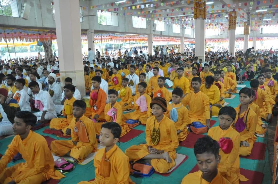 SewaDarpan's tweet image. Under the guidance of Sant Shri Asharamji Bapu, Tejaswi Yuwa Shivir, Diwali Shivir, Vidyarthi Ujjwal Bhavishya Nirman Shivir, are being conducted by Ashrams.

#MeditationCamp enables Antarik Shanti, Spiritual Awakening &amp;amp; Adhyatmik Unnati of participants.