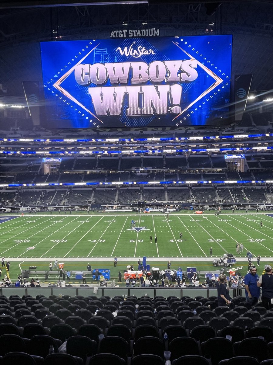 LoyalPromise's tweet photo. WINNERSSSSSSSSSSS MY #DALLASCOWBOYS πππππππππππππππ We just beat the Super Bowl champions #DALvsPHL #CowboysNation #WinnersWin #NFL #SundayNightFootball #NFCEast #GoodTimes https://t.co/nbfE6o0ap6